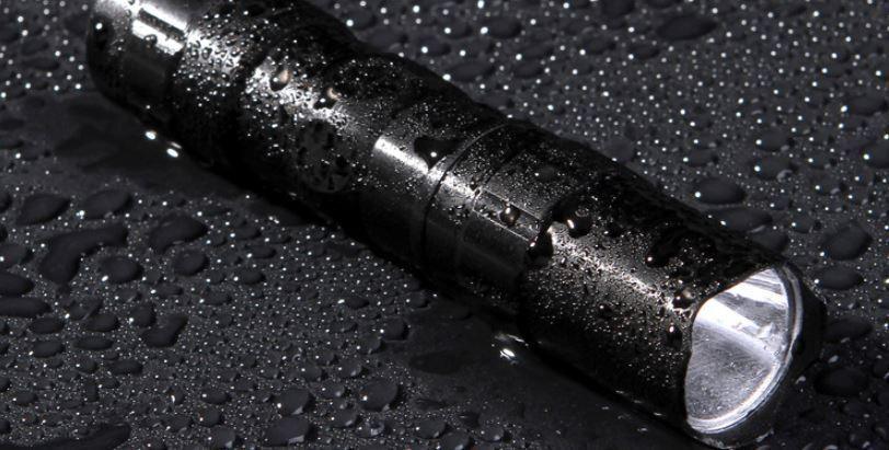 Focus Bright Flashlight Torch 1200LM with free AA battery outdoor camping - BESTA